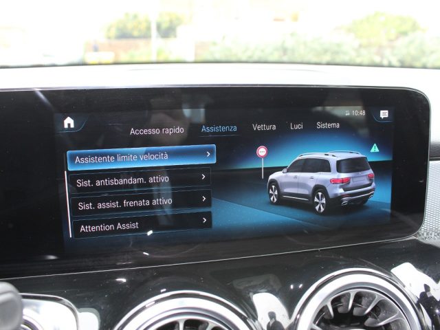 MERCEDES-BENZ GLB 180 usata, con Autoradio digitale