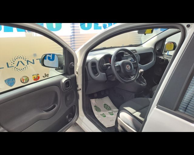 FIAT New Panda usata, con Autoradio