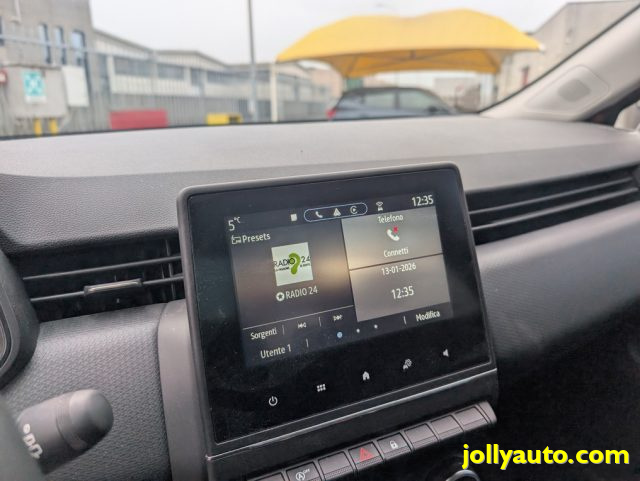 RENAULT Clio usata, con Fari LED