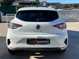 RENAULT Clio usata, con Alzacristalli elettrici