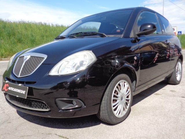 LANCIA Ypsilon usata, con Airbag