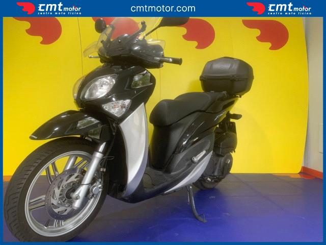 YAMAHA Xenter 150 usata 3