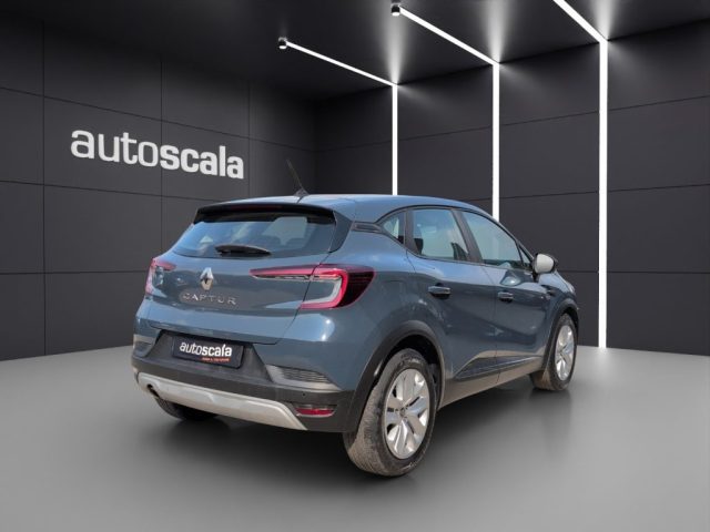 RENAULT Captur usata, con Autoradio