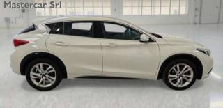 INFINITI Q30 usata, con Autoradio