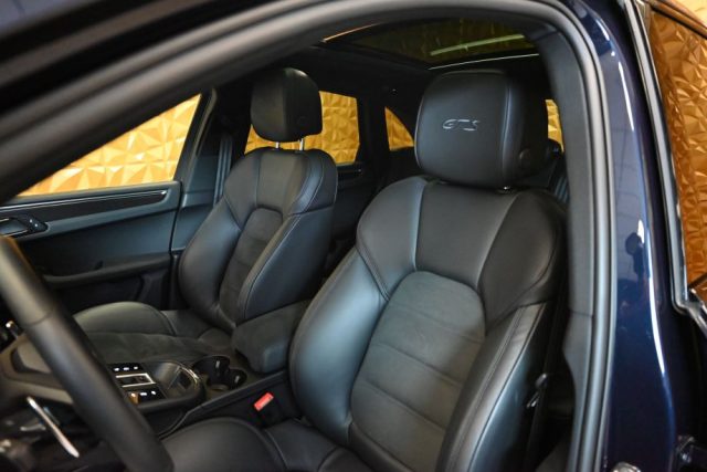 PORSCHE Macan usata 220