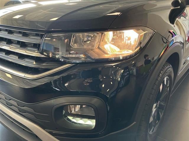 VOLKSWAGEN T-Cross usata, con Autoradio