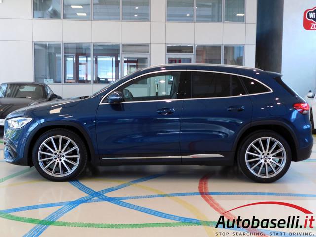 MERCEDES-BENZ GLA 220 usata, con Sedile posteriore sdoppiato