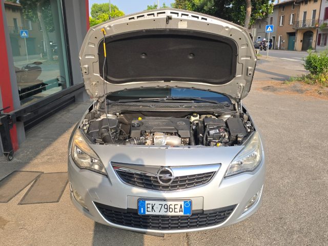OPEL Astra usata, con Fendinebbia