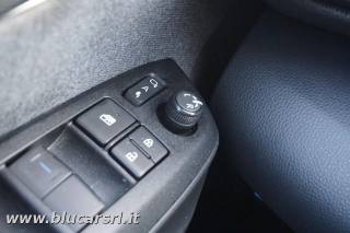 TOYOTA Yaris usata, con Riconoscimento dei segnali stradali