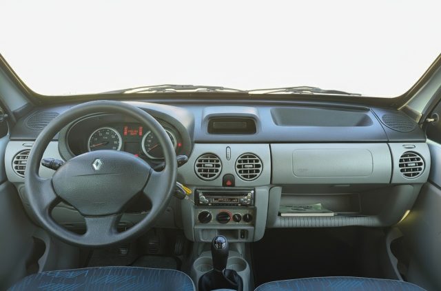 RENAULT Kangoo usata, con Climatizzatore