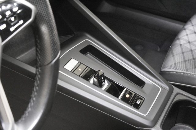 VOLKSWAGEN Golf usata, con Controllo trazione