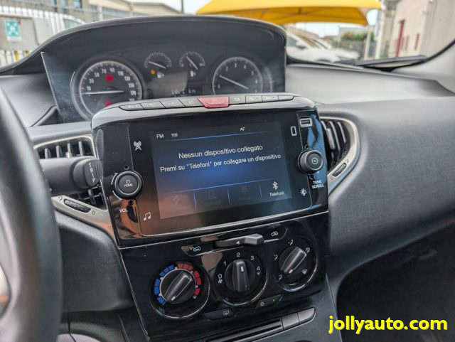 LANCIA Ypsilon usata, con Touch screen