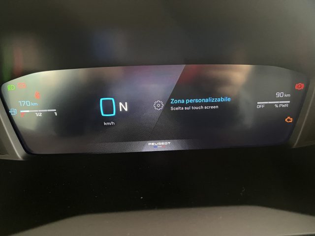 PEUGEOT 2008 usata, con Autoradio digitale