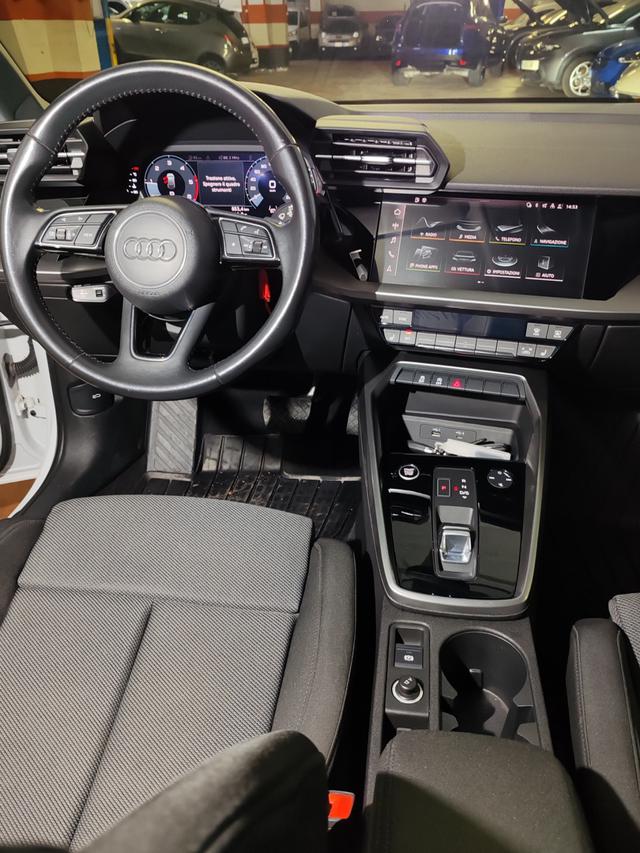AUDI A3 usata, con Park Distance Control