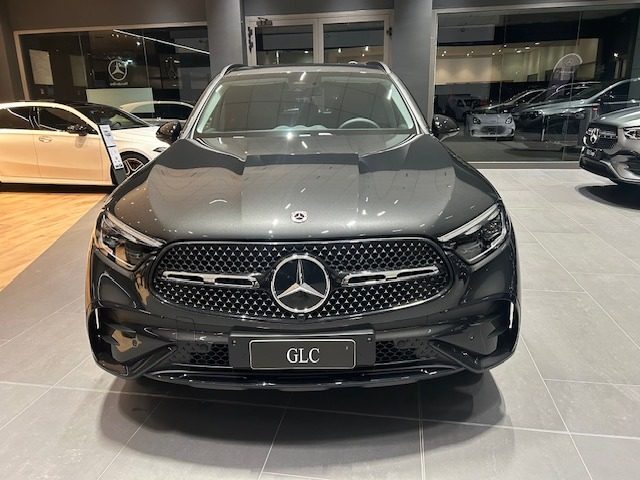 MERCEDES-BENZ GLC 300 usata, con Airbag