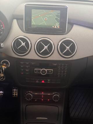 MERCEDES-BENZ B 200 usata 16
