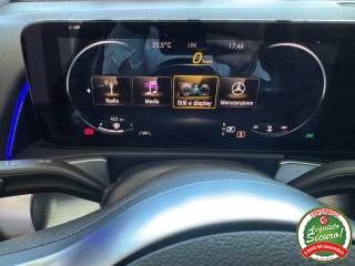 MERCEDES-BENZ GLB 180 usata, con Sistema di navigazione