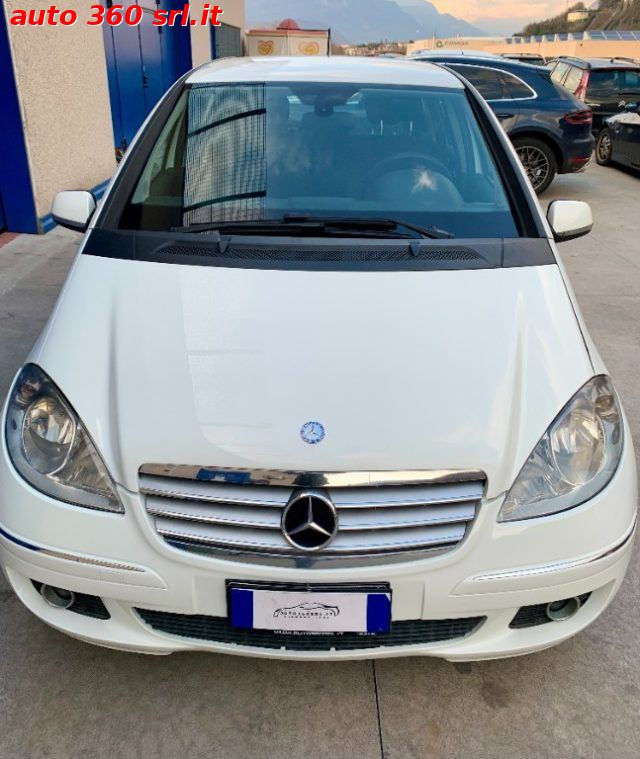 MERCEDES-BENZ A 160 usata, con Airbag