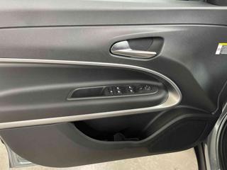 JEEP Avenger usata, con Autoradio