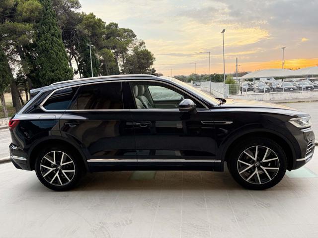 VOLKSWAGEN Touareg usata, con Airbag Passeggero