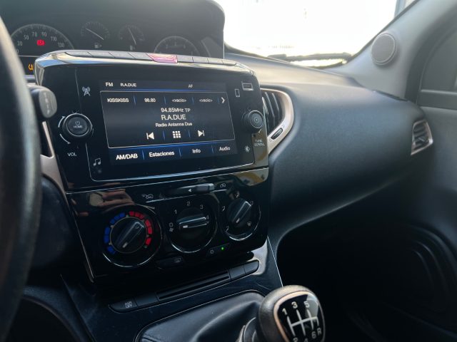 LANCIA Ypsilon usata, con Specchietti laterali elettrici
