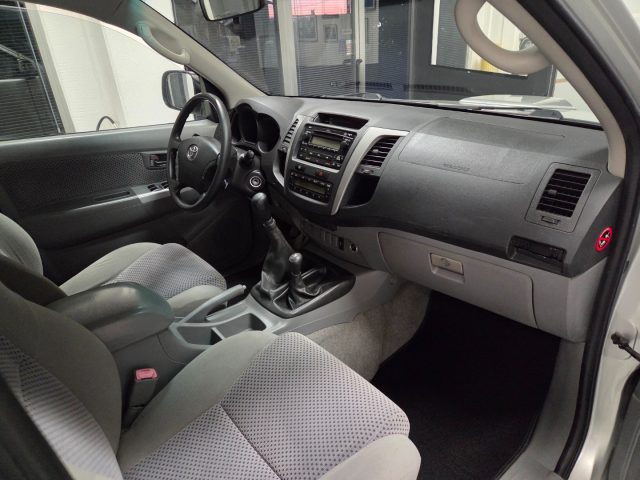 TOYOTA Hilux usata, con Controllo trazione