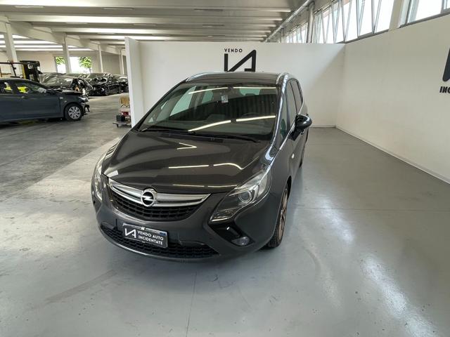 OPEL Zafira Tourer usata, con Airbag laterali