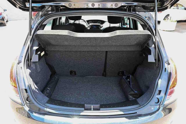 LANCIA Ypsilon usata, con Autoradio