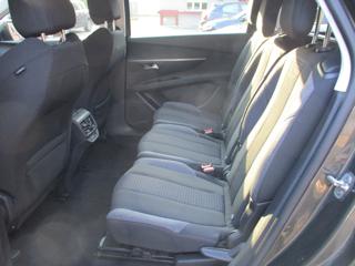 PEUGEOT 5008 usata, con Climatizzatore