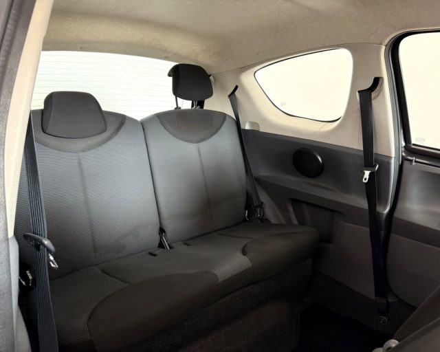 TOYOTA Aygo usata 10