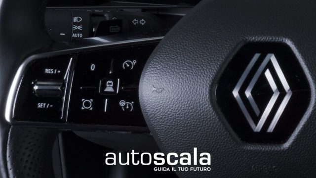 RENAULT Megane usata, con Bluetooth