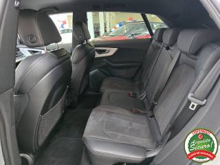 AUDI Q8 usata, con USB