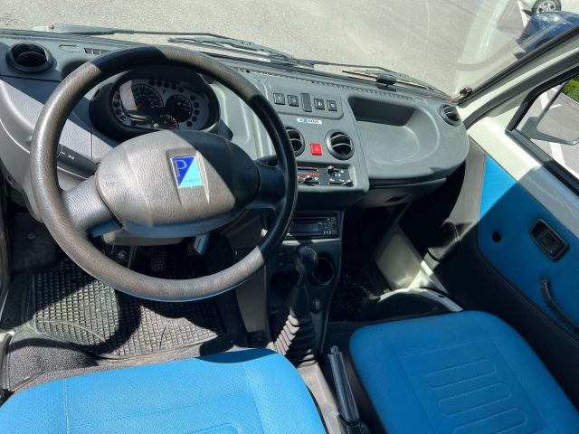 PIAGGIO Porter usata, con Servosterzo
