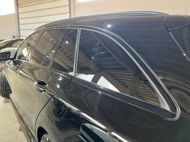 MERCEDES-BENZ C 220 usata, con Cerchi in lega