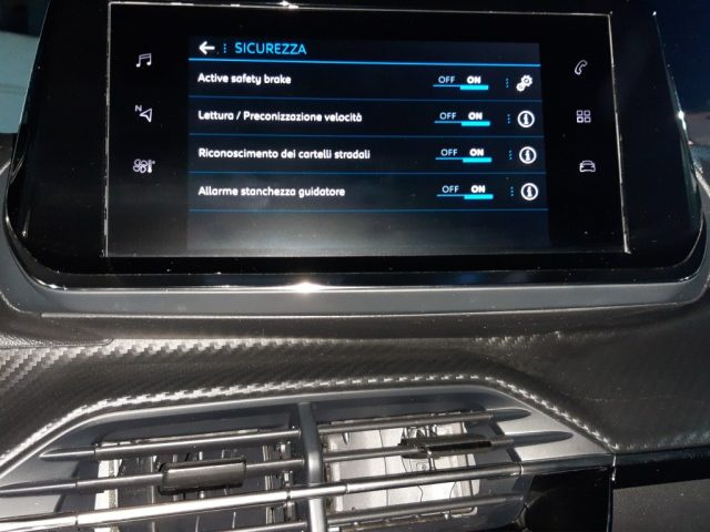 PEUGEOT 208 usata, con Interni in pelle