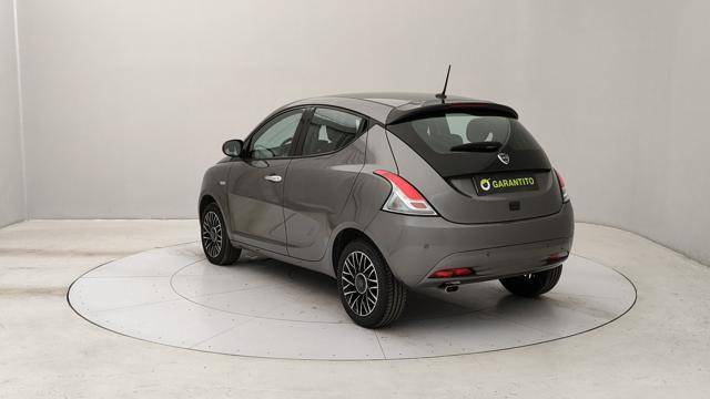 LANCIA Ypsilon usata, con Airbag laterali