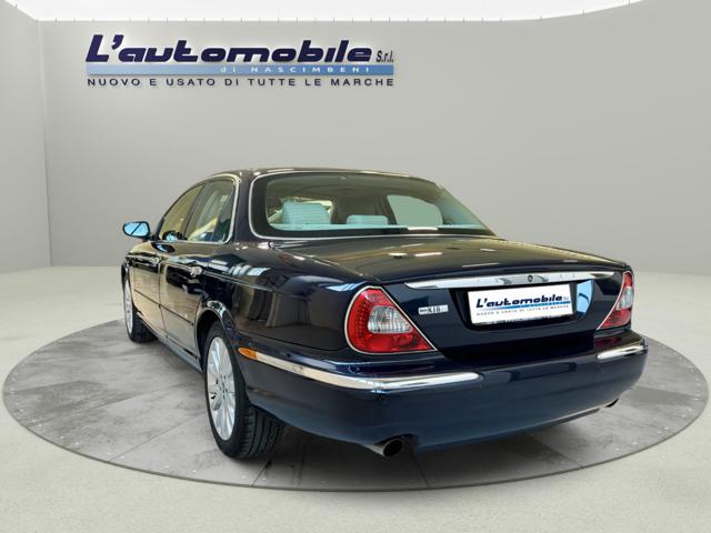JAGUAR XJ8 usata, con Autoradio