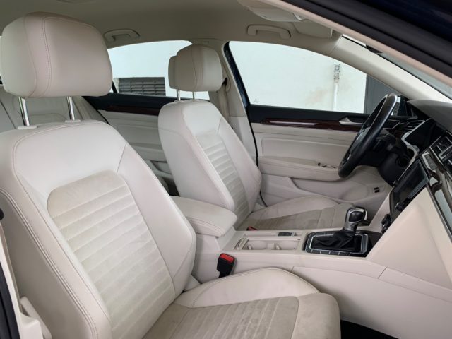 VOLKSWAGEN Passat usata, con Climatizzatore