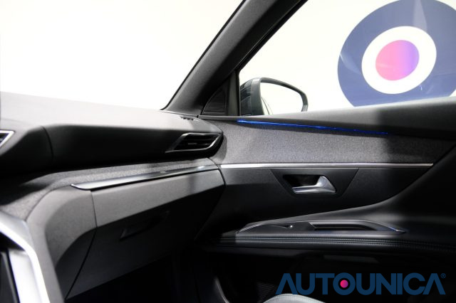 PEUGEOT 3008 usata, con Sensori di parcheggio posteriori