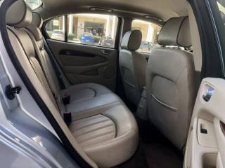 JAGUAR X-Type usata, con Controllo trazione