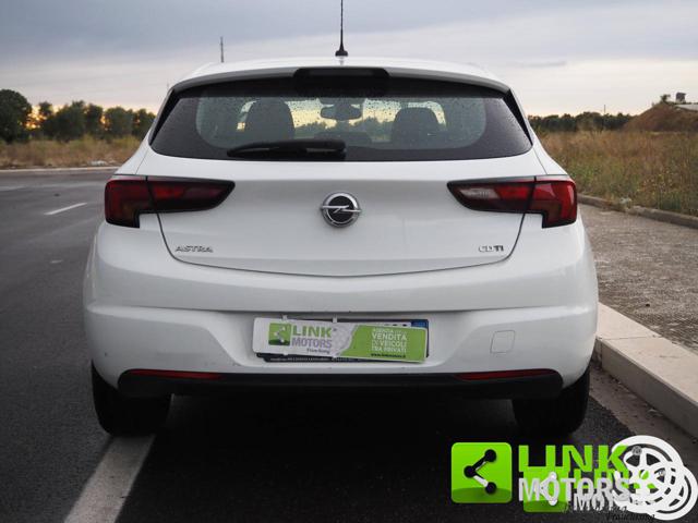 OPEL Astra usata, con Cruise Control