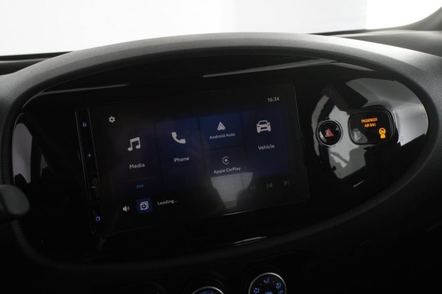 TOYOTA Aygo X usata 8