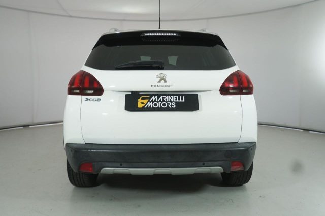 PEUGEOT 2008 usata, con Autoradio