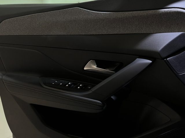 PEUGEOT 308 usata, con Lettore CD