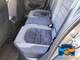VOLKSWAGEN Golf Variant usata, con Volante in pelle