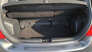 TOYOTA Yaris usata, con Fari Xenon