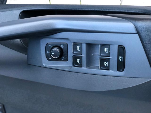 VOLKSWAGEN T-Cross usata, con Volante in pelle