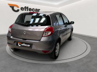 RENAULT Clio usata, con Autoradio