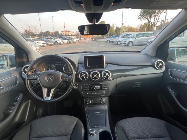 MERCEDES-BENZ B 180 usata, con Cruise Control