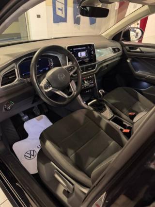 VOLKSWAGEN T-Roc usata, con Autoradio